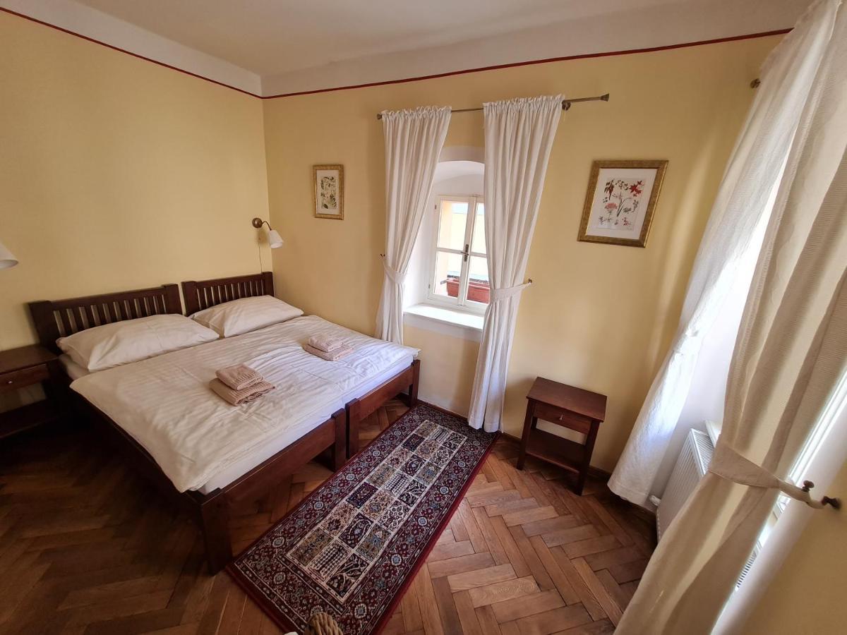 Penzion Nostalgia Banská Štiavnica Buitenkant foto